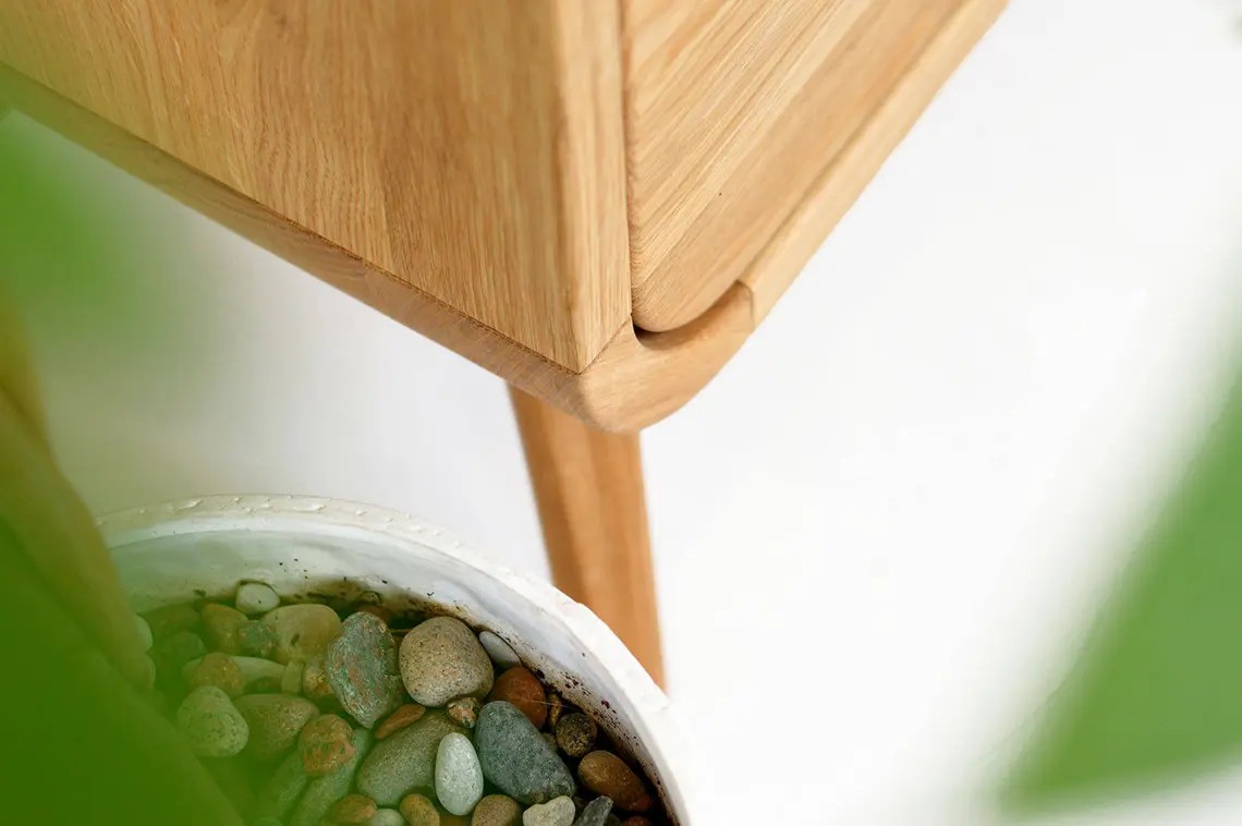 Bora Form – Komoda z litego drewna dębowego z pięcioma szufladami 90cm - obrazek 3